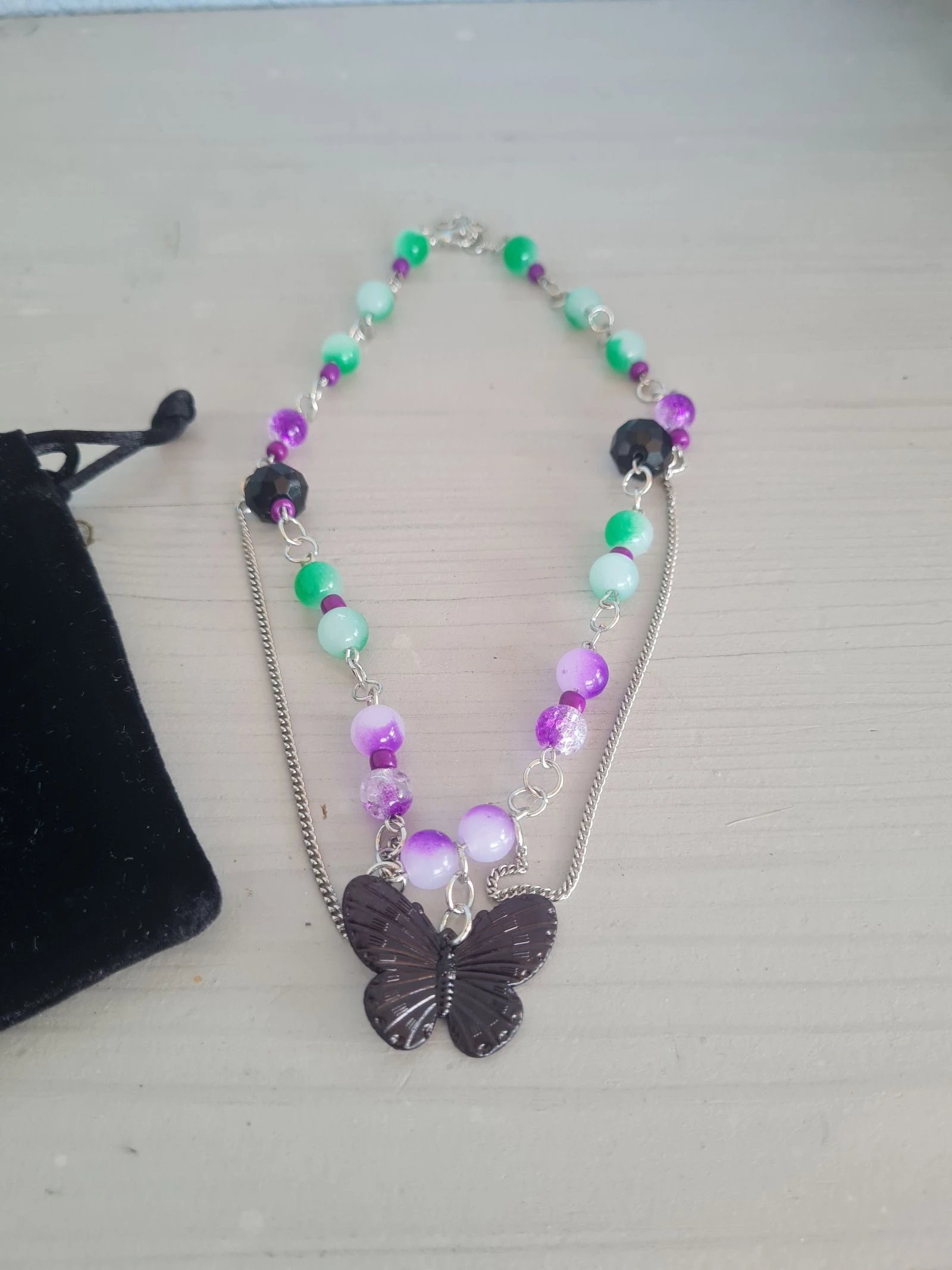 Zilveren ketting met paarse en groene parels 🌺 vlinderhanger – photo 2